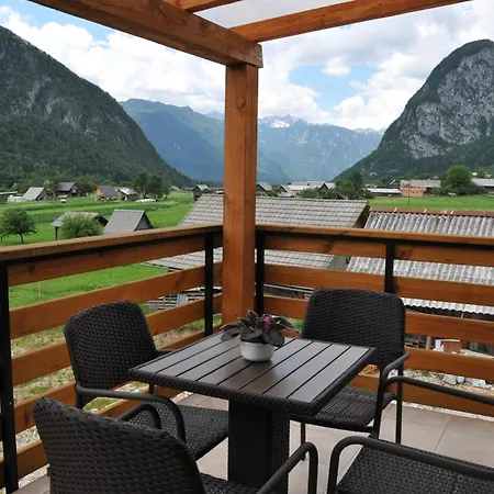 Tina Διαμέρισμα